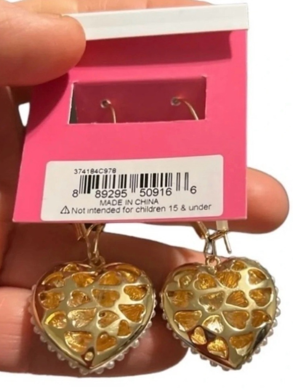 BETSEY JOHNSON Valentine White Beaded & Crystals Heart Dangle Earrings NEW NWT - Picture 2 of 3